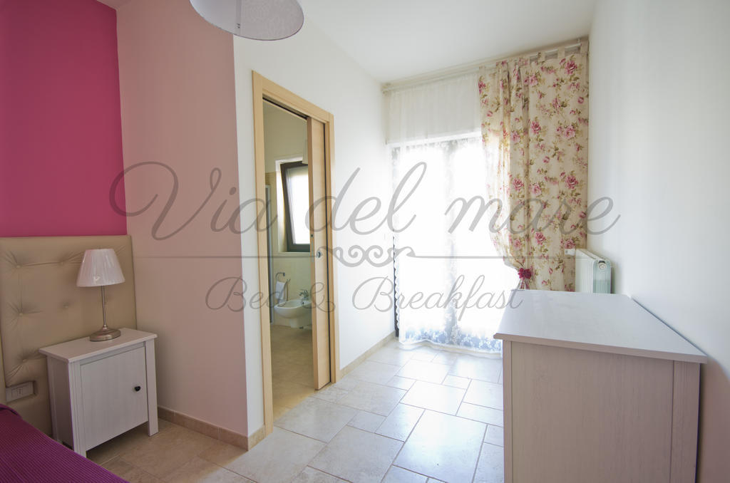Viadelmare Rooms Monopoli Phòng bức ảnh